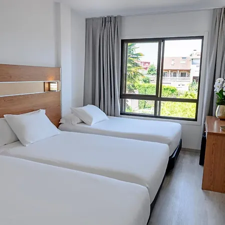 מלון Faranda Tilos, Ascend Collection 4*