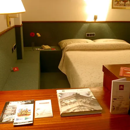 Faranda Tilos, Ascend Collection Teo