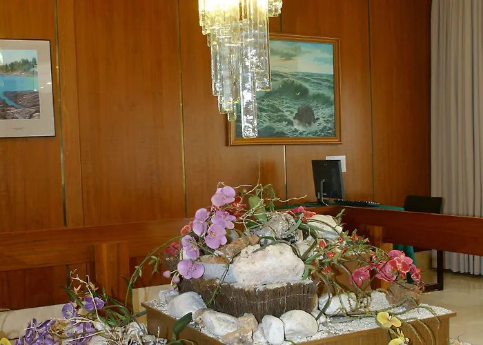 Faranda Tilos, Ascend Collection 4*