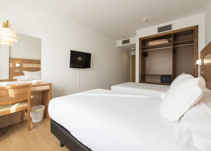 Faranda Tilos, Ascend Collection Szálloda 4*